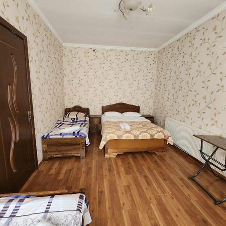 Moon Night Hotel Kazbegi Eksteriør billede
