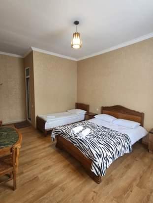 Moon Night Hotel Kazbegi Eksteriør billede