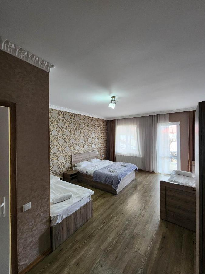 Moon Night Hotel Kazbegi Eksteriør billede