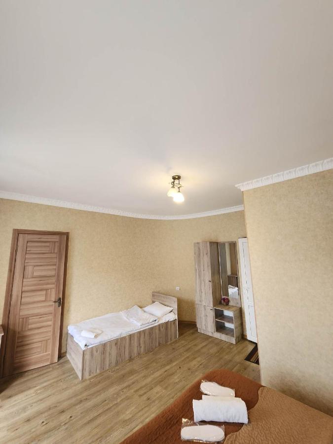 Moon Night Hotel Kazbegi Eksteriør billede